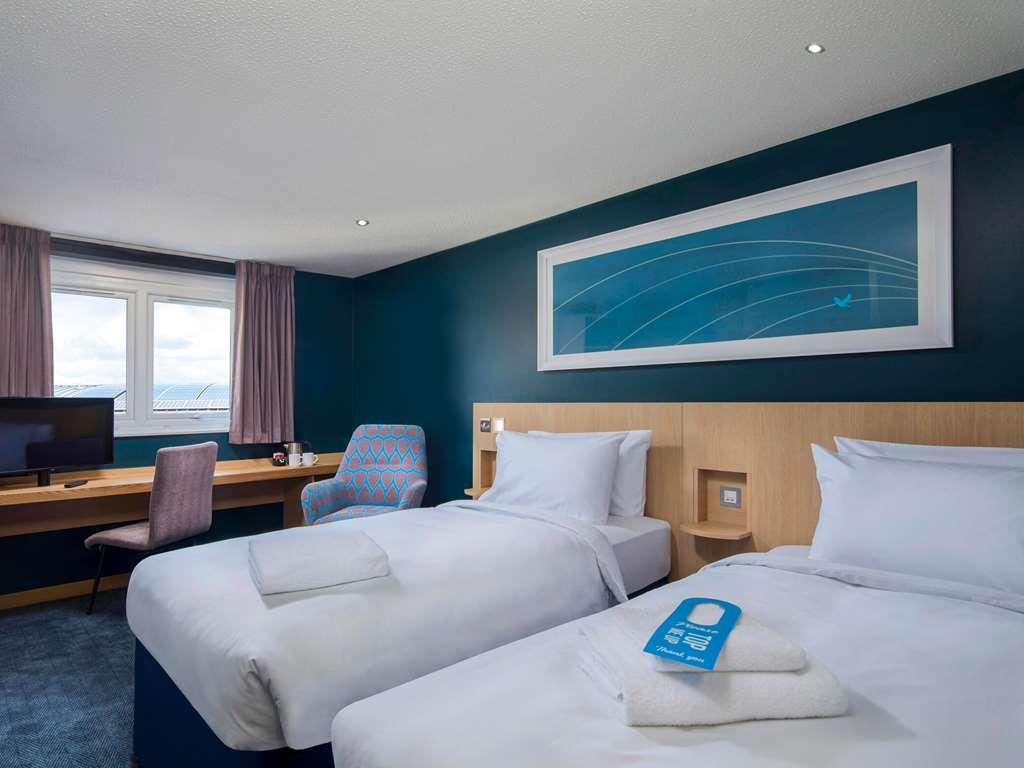 Travelodge Preston Central Habitación foto