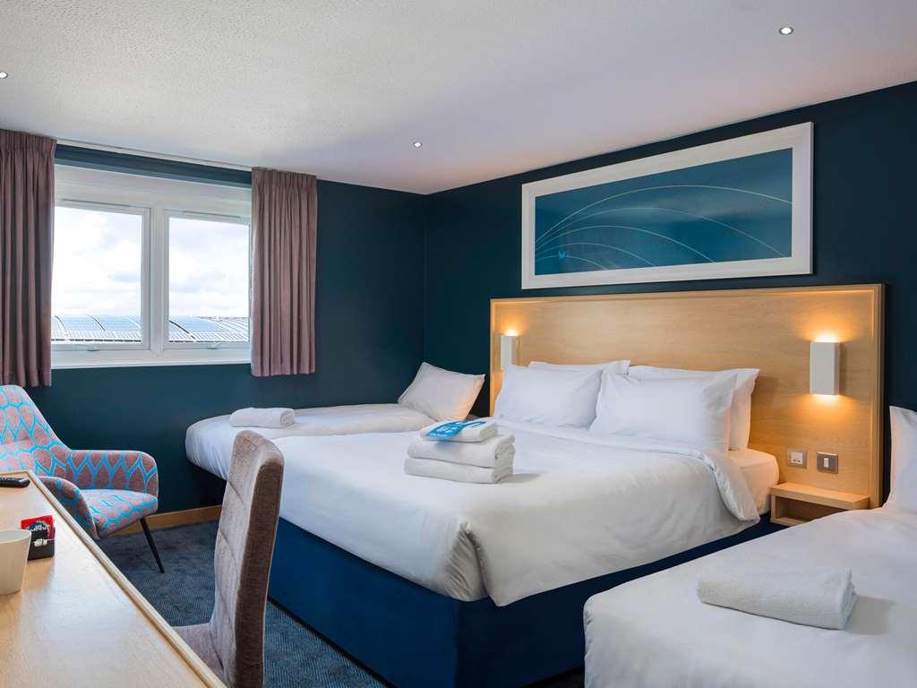 Travelodge Preston Central Habitación foto