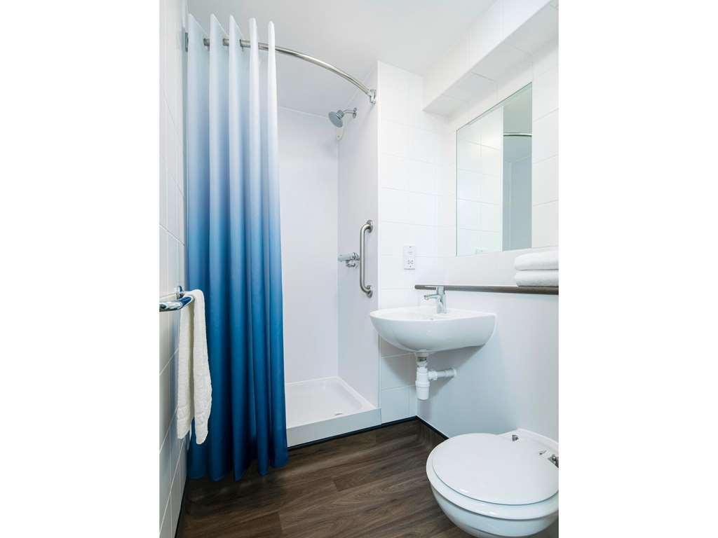 Travelodge Preston Central Habitación foto