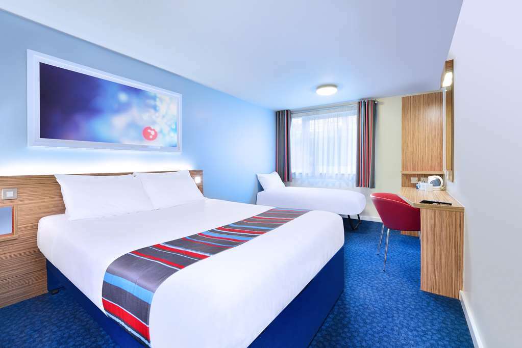 Travelodge Preston Central Habitación foto